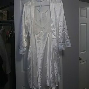 Night gown with robe